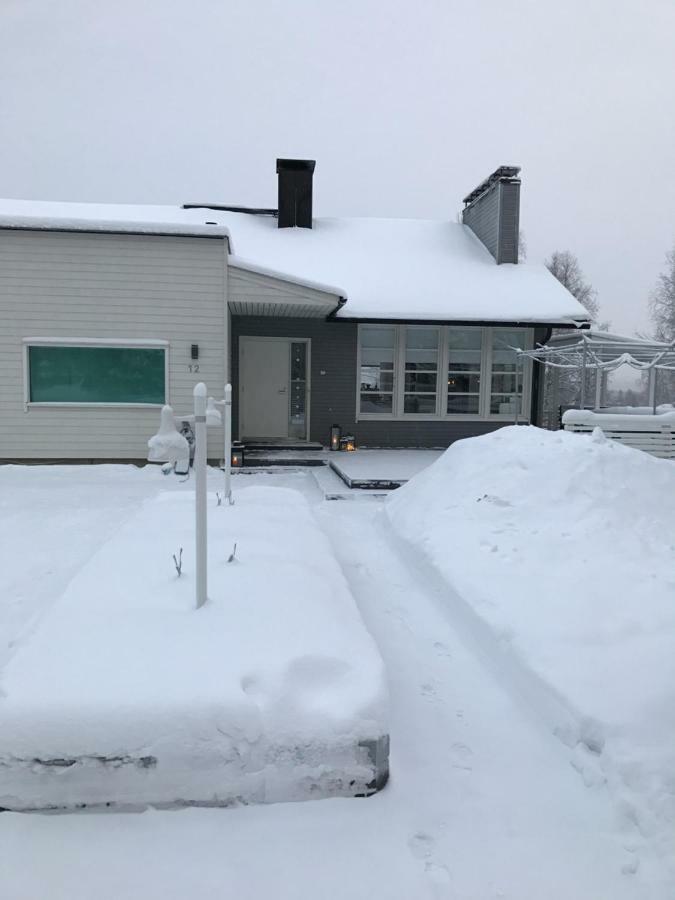 Scandinavian Style Villa Rovaniemi Exterior photo